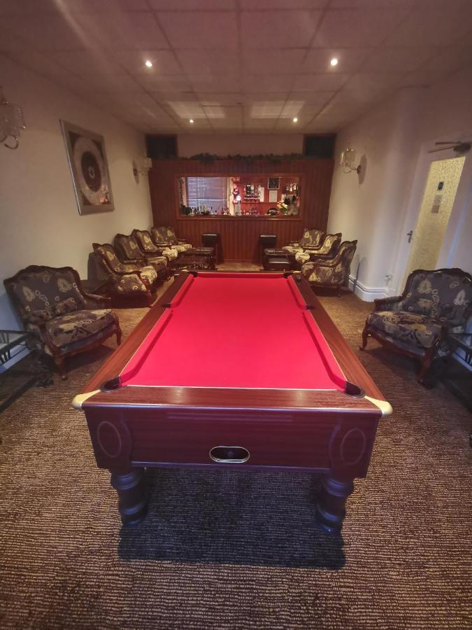 The Stafford Bed & Breakfast Блекпул Екстериор снимка